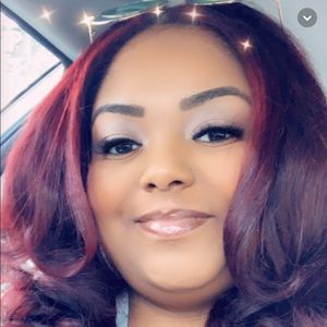 Meet your Posher, Maya